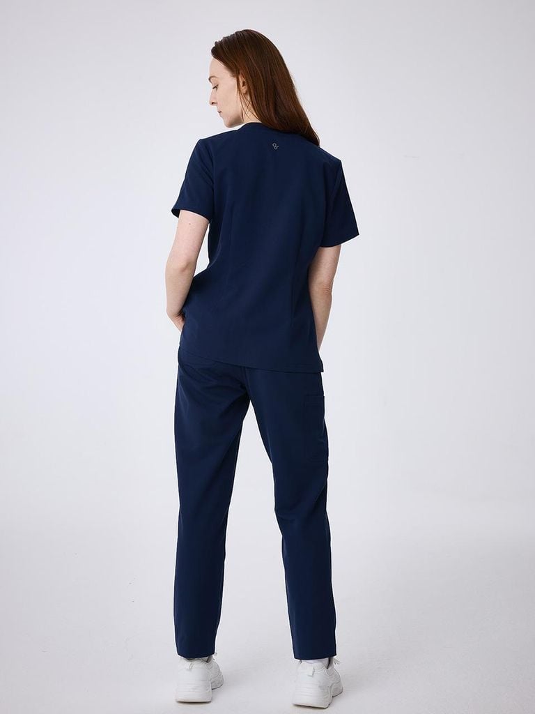 âme copain | Bộ scrub nữ WAT01 + WAP01 - Đồng phục y tế & spa linh hoạt, áo Zip Ease Top & quần Three Pocket Pants, chất liệu 75% Polyester, form relaxed fit, nhiều túi tiện dụng