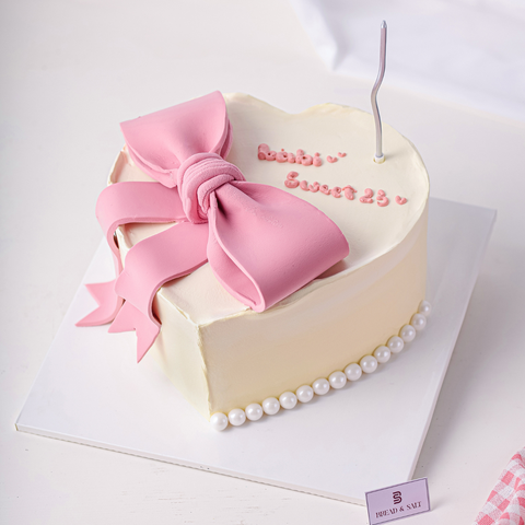  T Bánh Sinh Nhật Trái Tim Nơ Hồng 