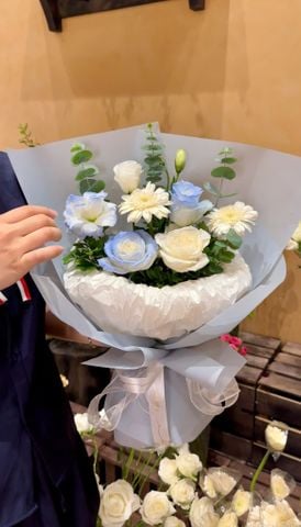  Bó Hoa Nhỏ Xinh Tone Xanh Dương 