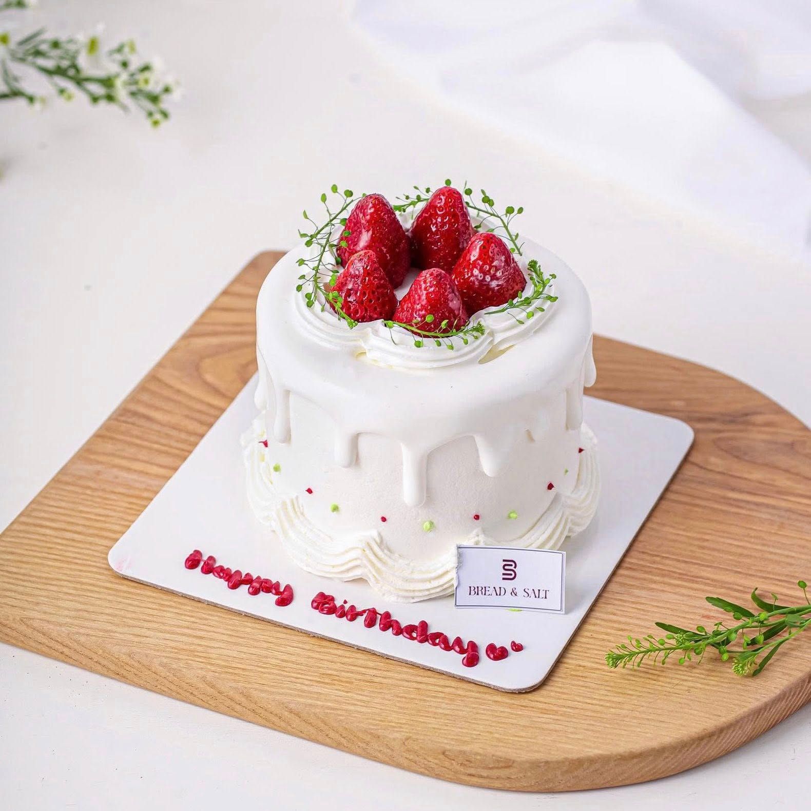  Bento Cake Dâu trắng 