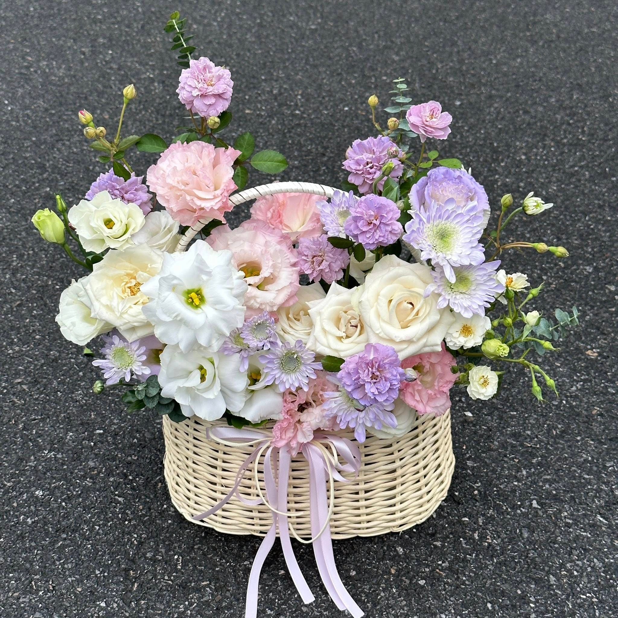  Giỏ hoa tím pastel 