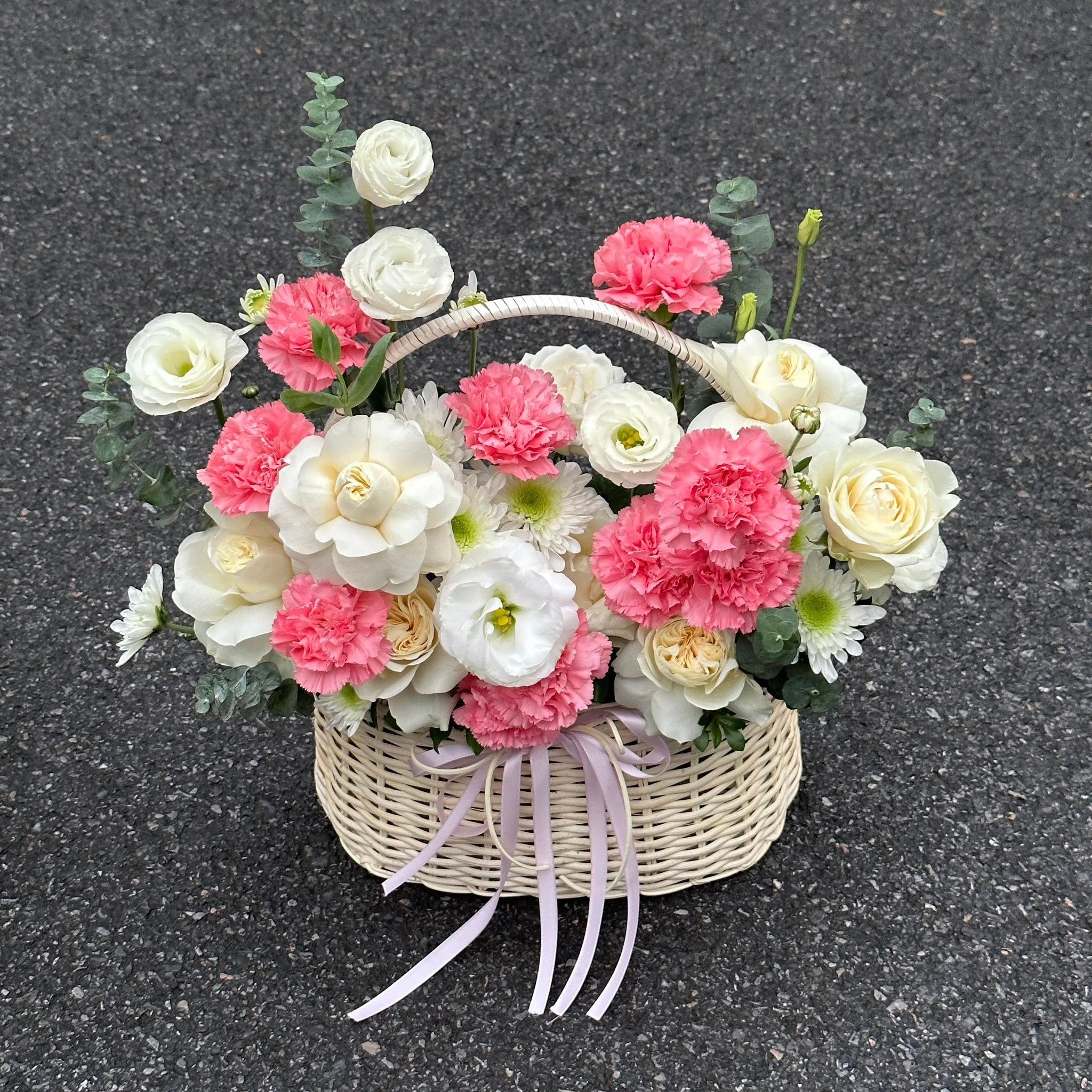  Giỏ hoa tone hồng 