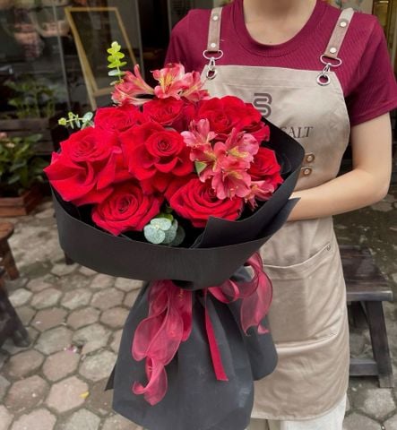  Bó Hoa Nhỏ Xinh Tone Đỏ 