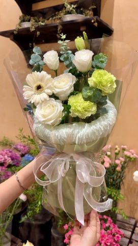  Bó Hoa Nhỏ Xinh Tone Xanh Lá Nhún 