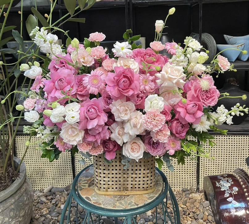  Giỏ Hoa Tone Hồng Dịu Nhẹ Tặng Mẹ, Tặng Bà, Đồng Nghiệp, Thầy Cô 