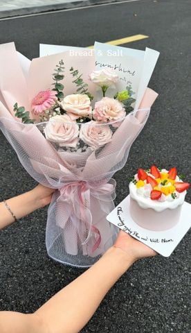  Set Bánh & Hoa Xinh (Bó hồng nhạt) 