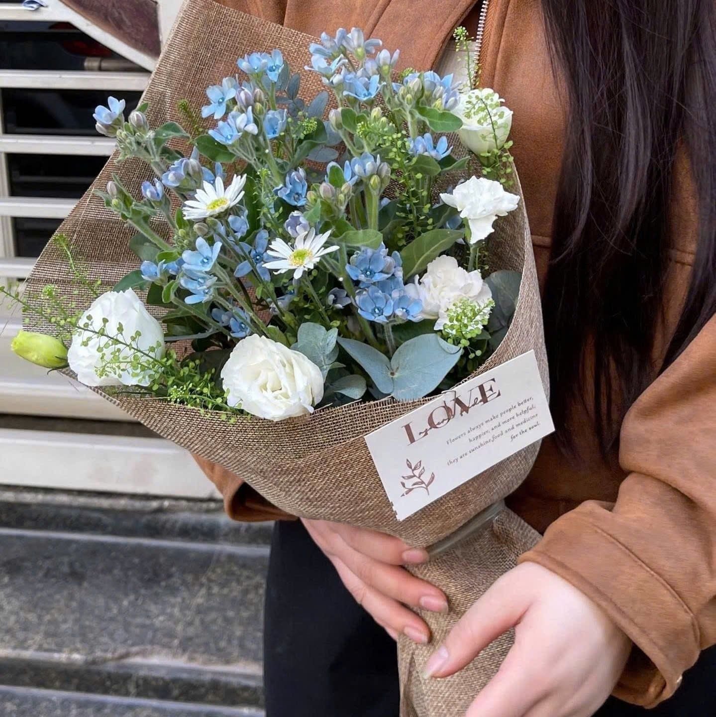  Bó Hoa Xinh Lam Tinh (hoa sao xanh) 