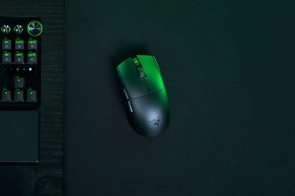 Chuột Razer Viper V4 Pro Black RZ01-05630100-R3A1