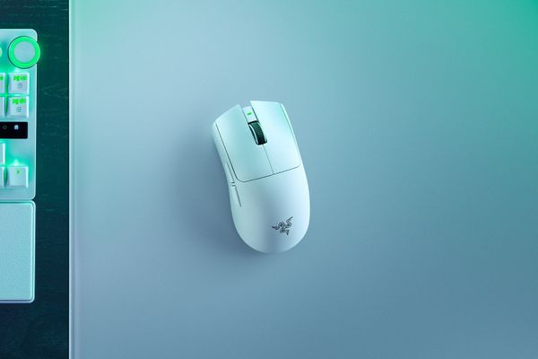 Chuột Razer Viper V4 Pro White RZ01-05630200-R3A1
