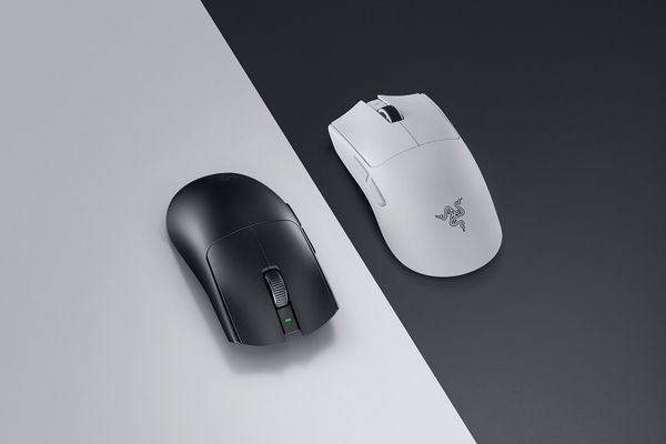 Chuột Razer Viper V4 Pro White RZ01-05630200-R3A1