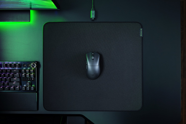 Chuột không dây Razer DeathAdder V3 HyperSpeed RZ01-05140100-R3A1