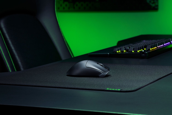 Chuột không dây Razer DeathAdder V3 HyperSpeed RZ01-05140100-R3A1