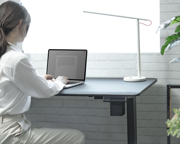 Bàn nâng hạ Cougar Royal Mossa 150 Electric Standing Desk