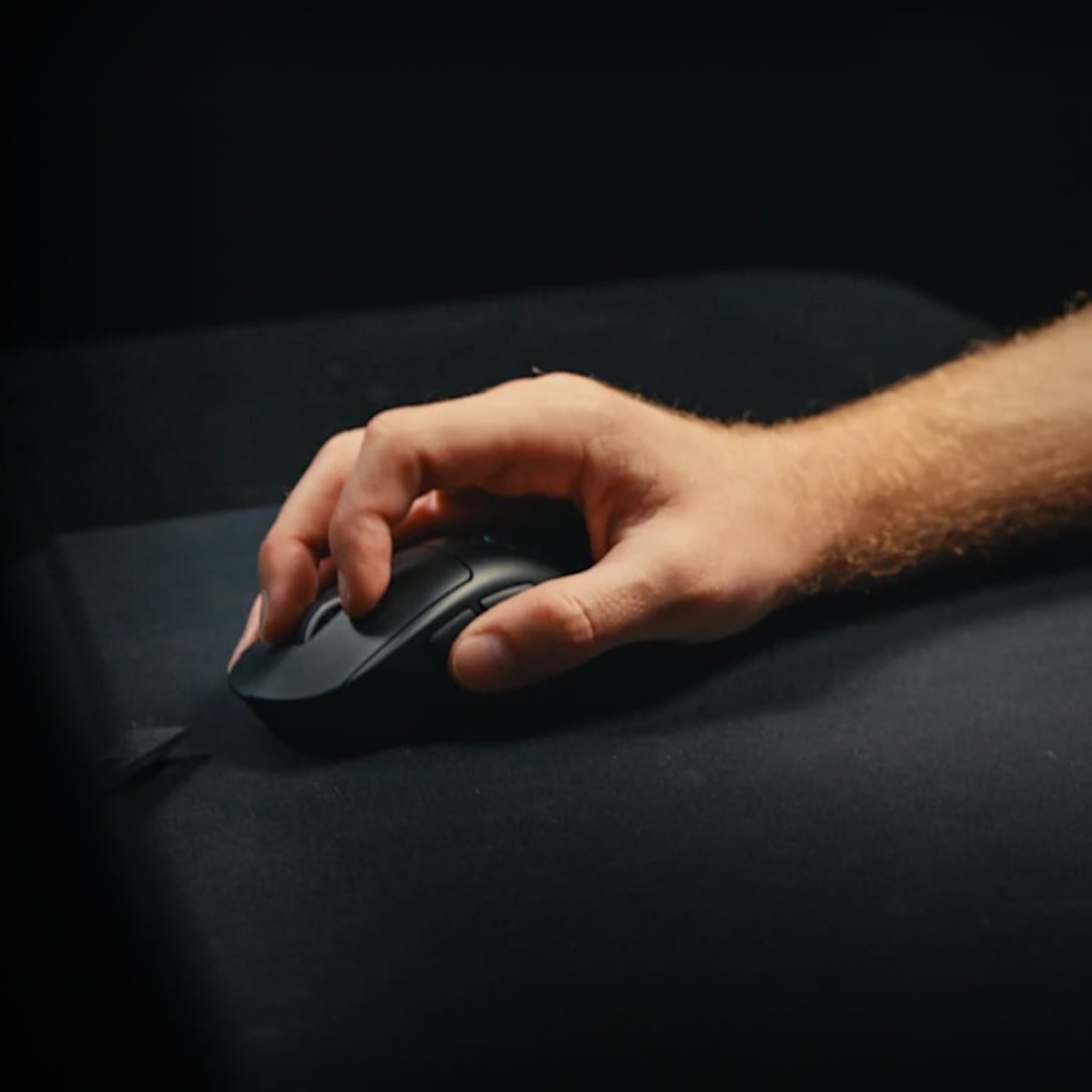 Chuột Gaming không dây Logitech Pro X Superlight 2c