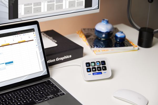 Thiết bị Stream Elgato Stream Deck Neo 10GBJ9901 10GBJ9911