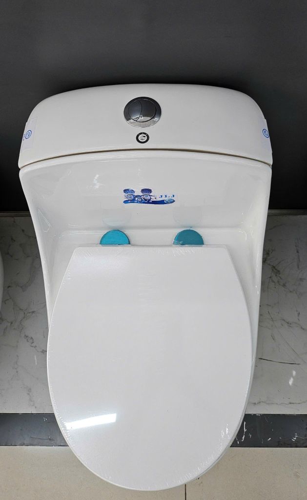 Bồn Cầu Trứng - T138