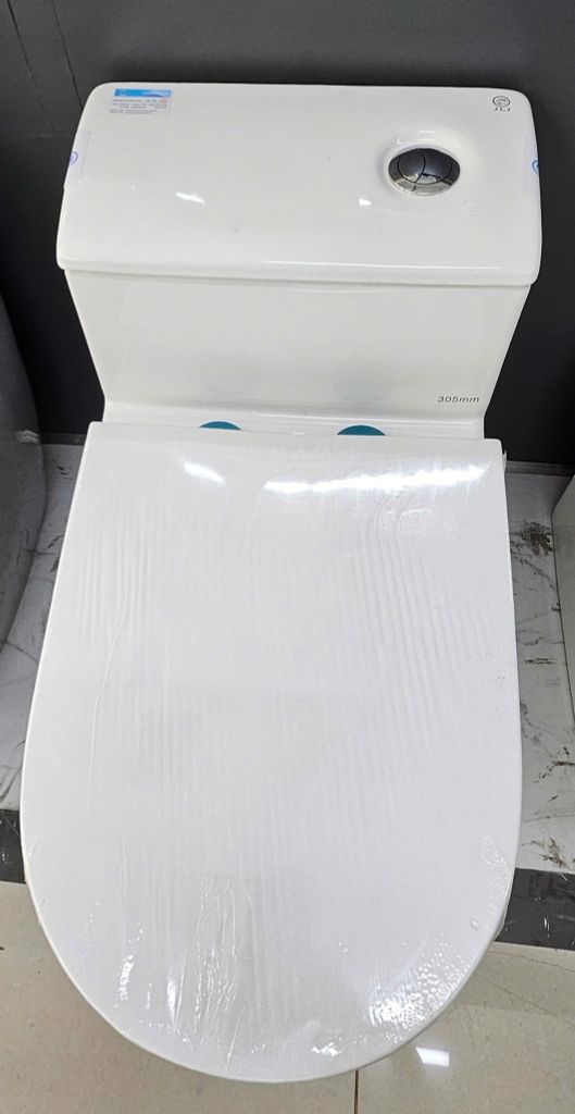 Bồn Cầu Liền Khối - Y124