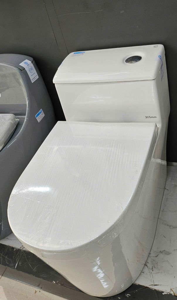 Bồn Cầu Liền Khối - Y143UF