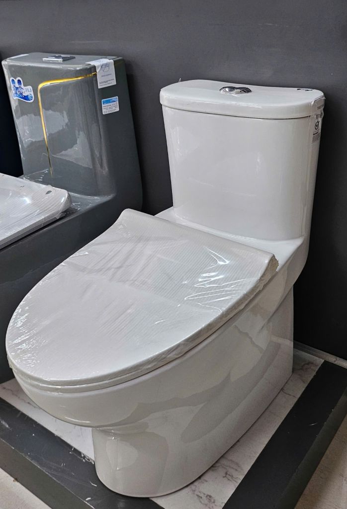 Bồn Cầu Liền Khối - Y133