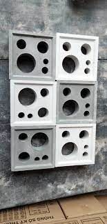 Gạch Bông Gió Chân Chó