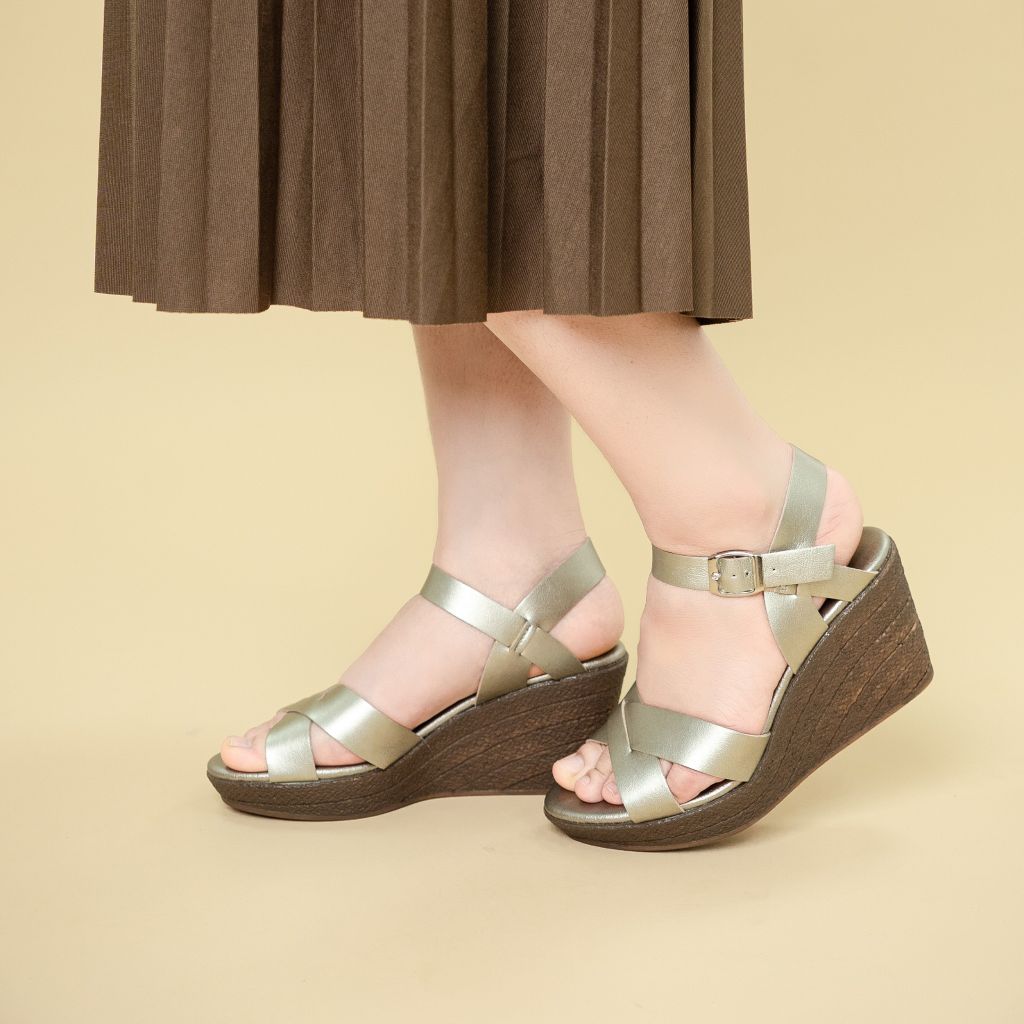 Sandal đế xuồng 8cm Ankle Strap Kosu K-23004