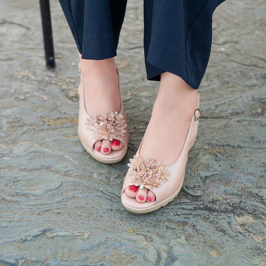 Sandal đế xuồng 7,5cm hoa cúc Kosu K-24012