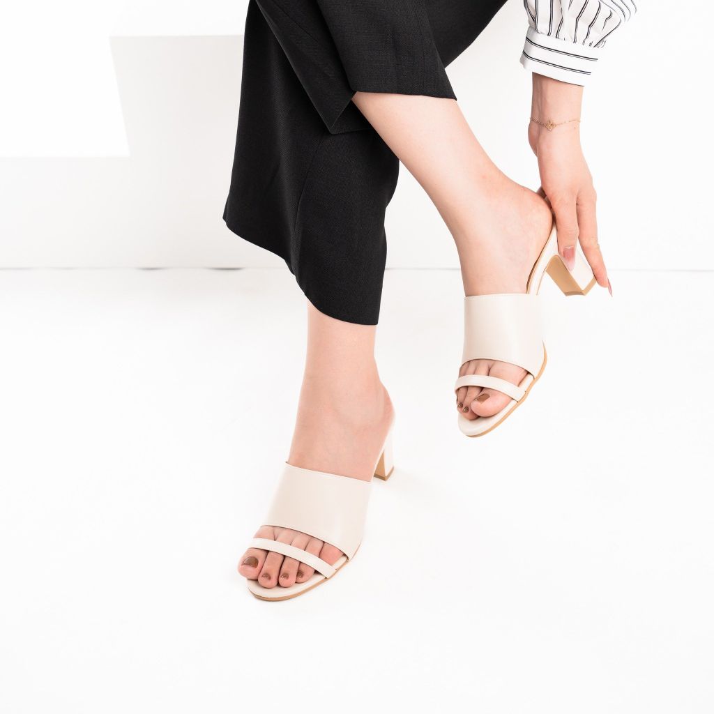 Dép cao gót đế vuông 7cm Kosu K-25317