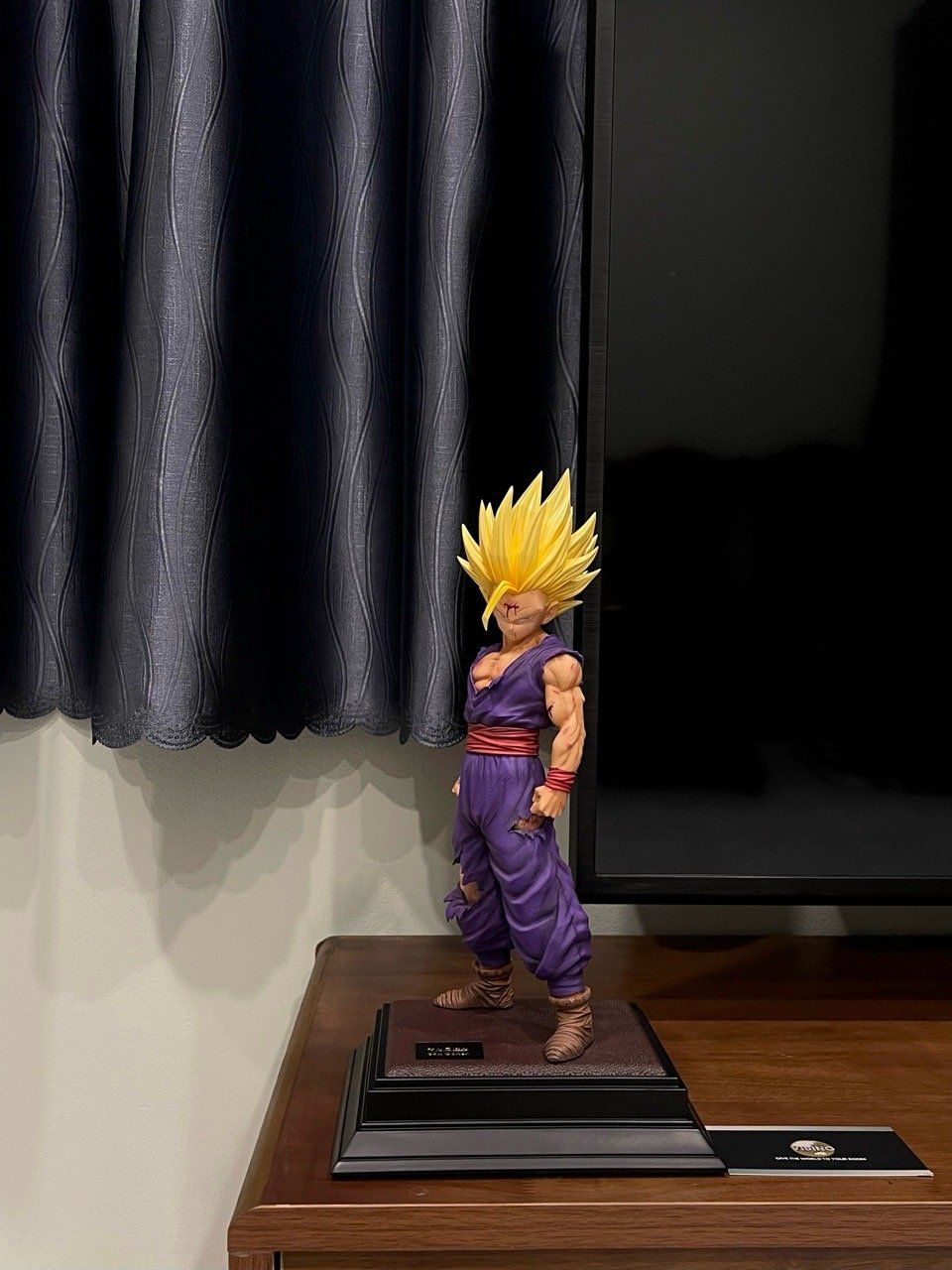  Mô hình Gohan Super saiyan 2% studio. 