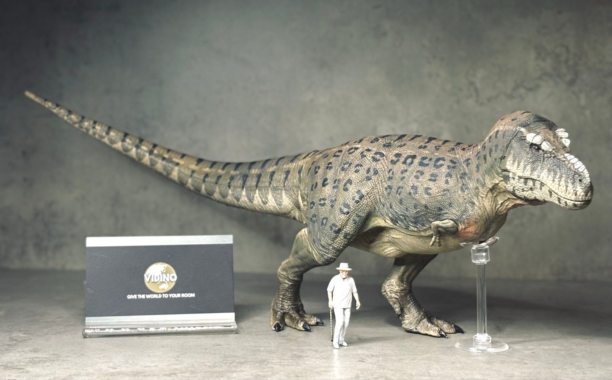  Mô hình khủng long T-rex Kiss chính hãng Rebor 1/35. 