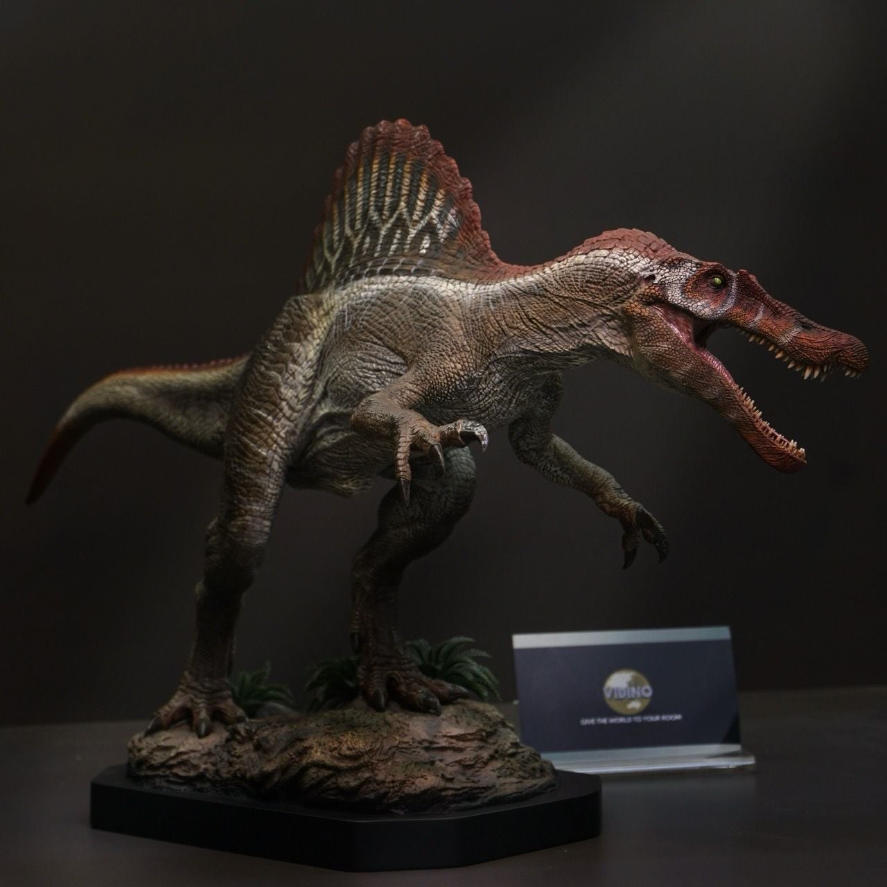  Mô hình khủng long Spinosaurus wdragon studio Jurassic the lost world tỷ lệ 1/35. 