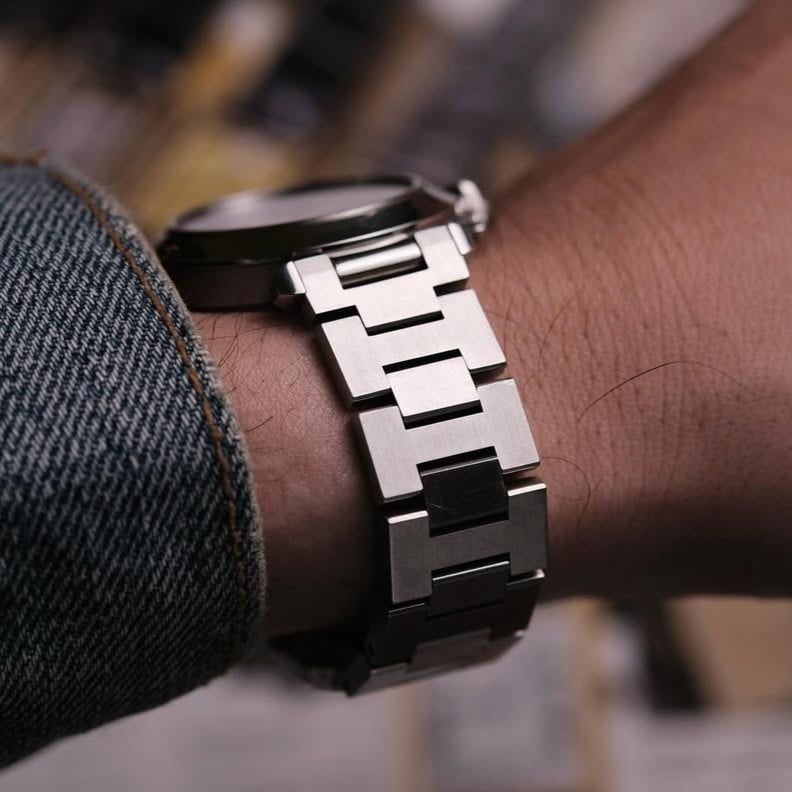  VINTAGE PASHA DE CARTIER C AUTOMATIC BLACK DIAL – REF. 2324 