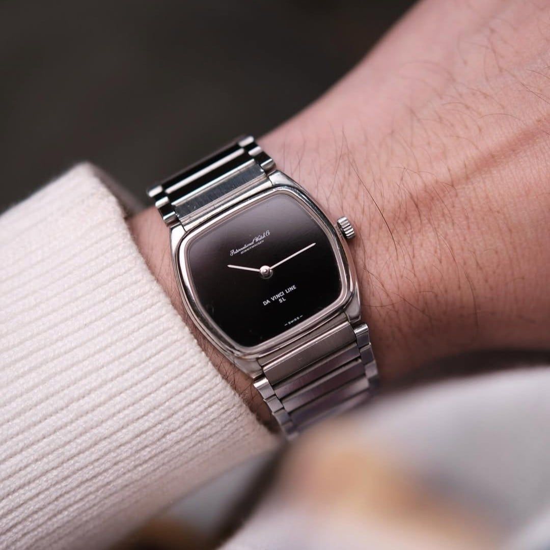  RARE VINTAGE 1970'S IWC DA VINCI LINE SL INTEGRATED BRACELET in BLACK 