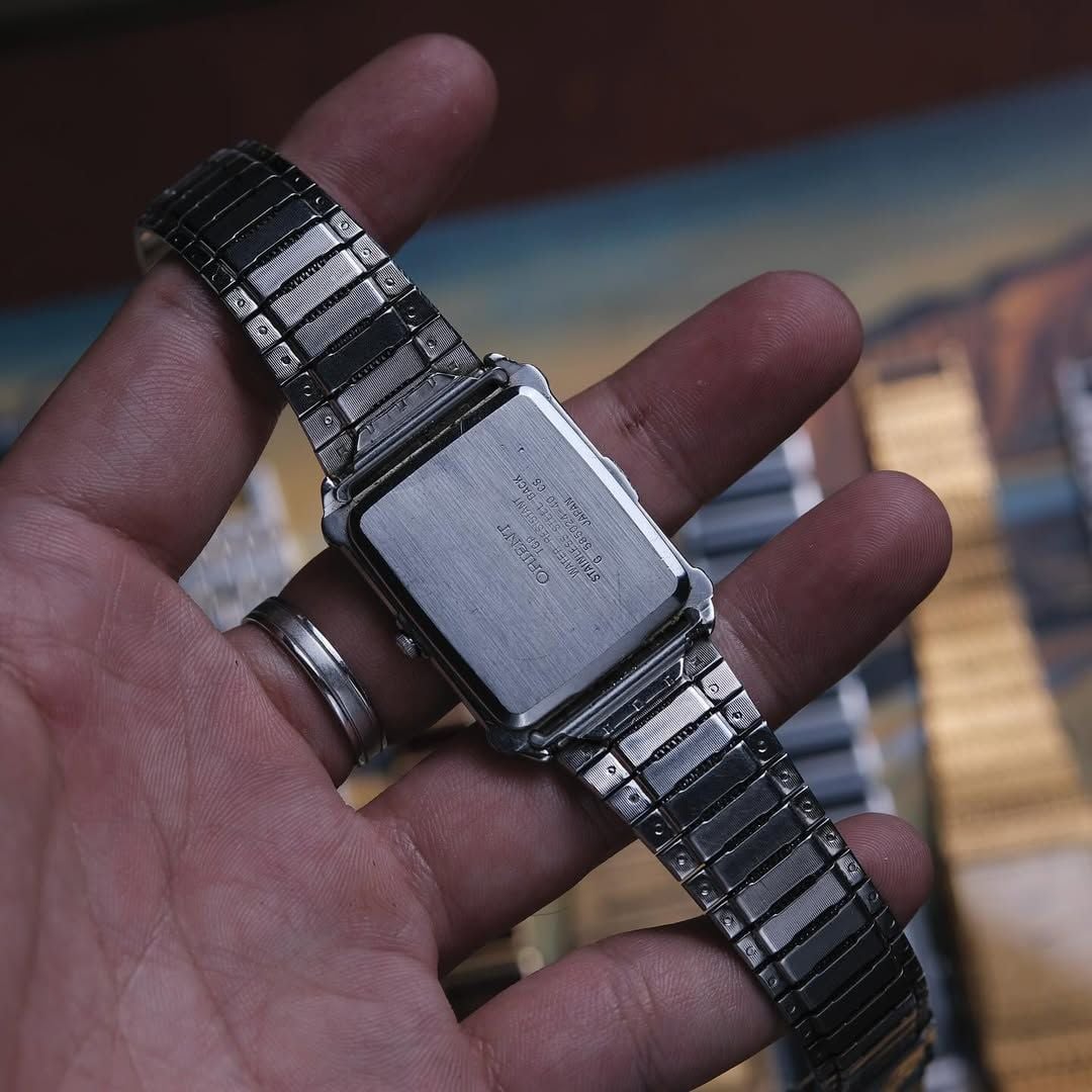  VINTAGE 1980's ORIENT TWO-TONE QUARTZ WAVY BRACELET 