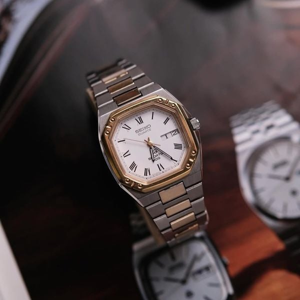  VINTAGE 1981 SEIKO SQ SPORTS 100 TWO-TONE INTEGRATED BRACELET – REF. 8229-5030 