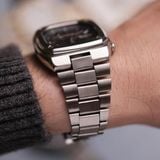  VINTAGE 1980’S SEIKO SQ SPORTS 100 SQUARE CASE GREY DIAL – REF. 7546-5050 