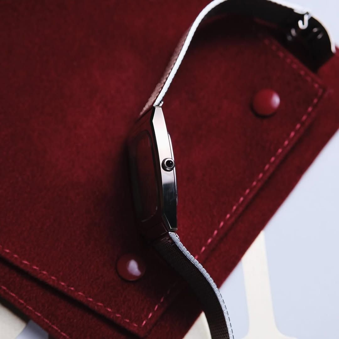  VINTAGE 1982 SEIKO DOLCE NSAG CASE Ref 5931-5341 