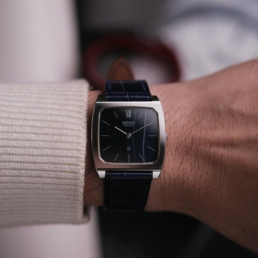  From 1979 Seiko Quartz Ref.6020-5280 Blue Sardonyx Dial 
