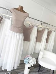 Set áo bẹt vai gân mix chân váy von 3 tầng