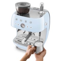 Máy pha cafe bán tự động SMEG EGF03 ảnh 7