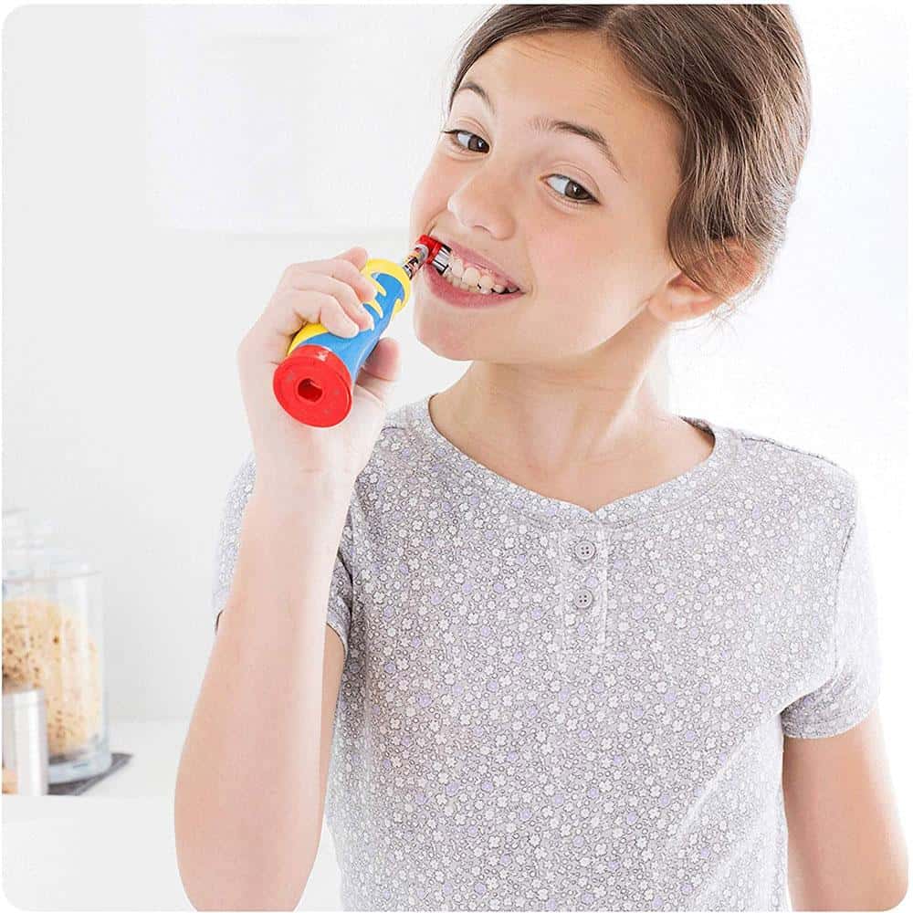 Bàn Chải Điện Trẻ Em Oral-B Stages Power Frozen 5+ – ảnh 4