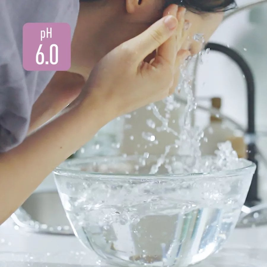 Rửa mặt bằng nước axit yếu pH 6,0 Rửa mặt bằng nước axit yếu pH 6,0