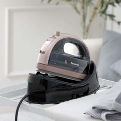 Bàn ủi không dây với mặt đế đa hướng giúp là ủi nhanh chóng và linh hoạt 1800 W* Panasonic NI-WL35PNRA ảnh 3