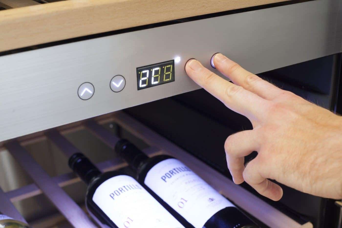 Tủ Bảo Quản Rượu Vang Caso WineChef Pro – 180 Chai – ảnh 6