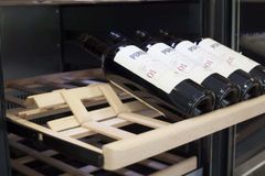 Tủ Bảo Quản Rượu Vang Caso WineChef Pro – 180 Chai ảnh 3