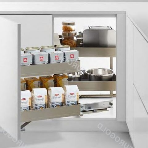 Giá góc liên hoàn Eurogold EUM102 - Nhôm sơn tĩnh điện, màu champagne gold, phải