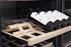 Tủ Bảo Quản Rượu Vang CASO WineChef Pro 126 Chai ảnh 6