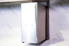 Thùng gạo mặt kính cường lực GrandX XR.G301B ảnh 6