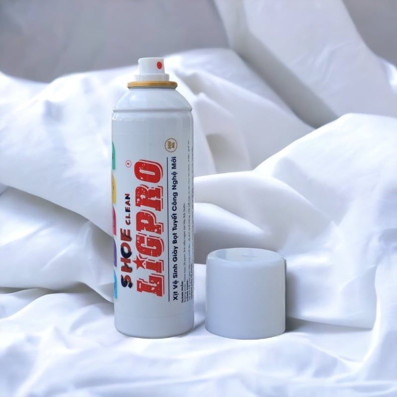 Chai xịt vệ sinh giày bọt tuyết Ligpro đa năng