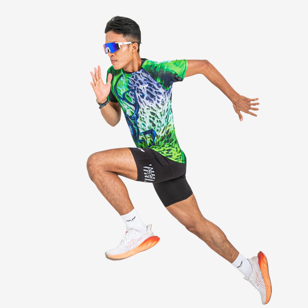 Áo chạy bộ tập trung vào chi tiết