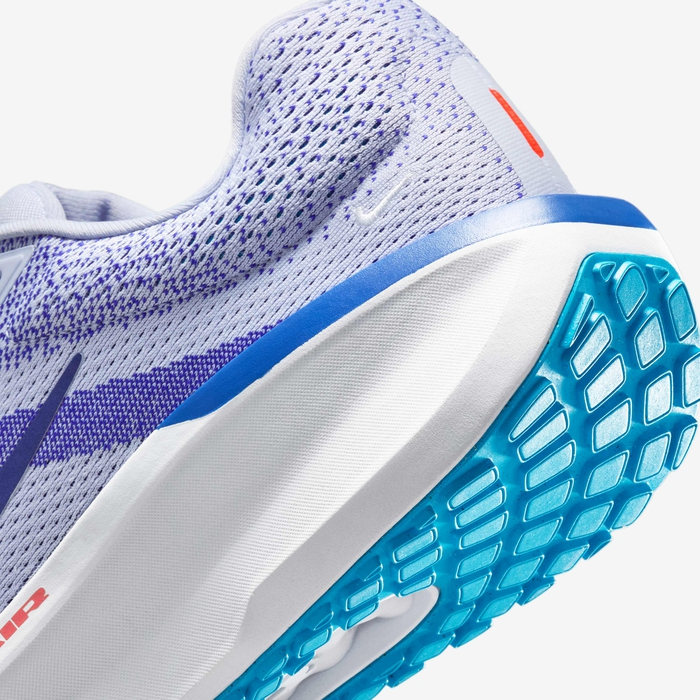 Midsole cushlon – đệm êm, phản hồi tốt cho từng bước chạy